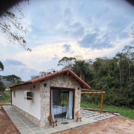 Casa Di Pedra Com Linda Vista Para Natureza - Miguel Pereira Dış mekan fotoğraf